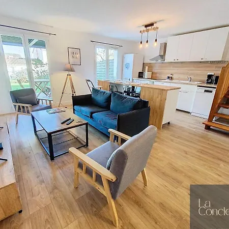 La Maison Foucault -jardin Chu Futuroscope Holiday home Poitiers